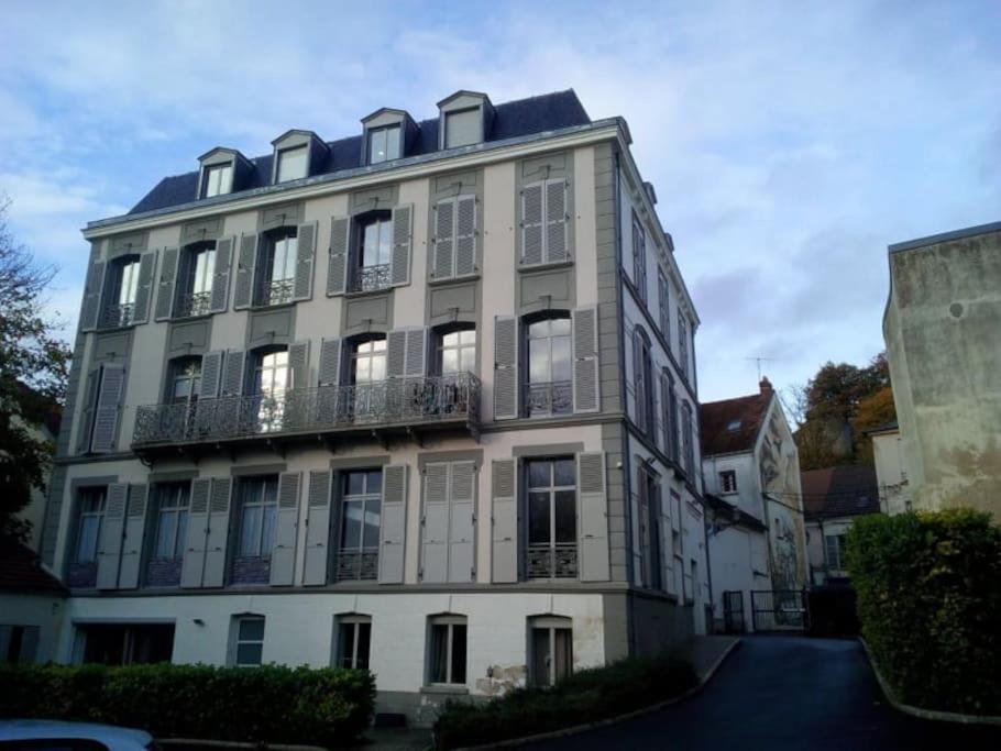 Bel Appart. / Residence De Standing / Plein Centre Chateau-Thierry Exterior photo